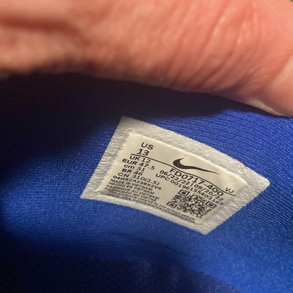 Nike ZoomX Blue and Orange Athletic Shoes - Picture 11 of 14